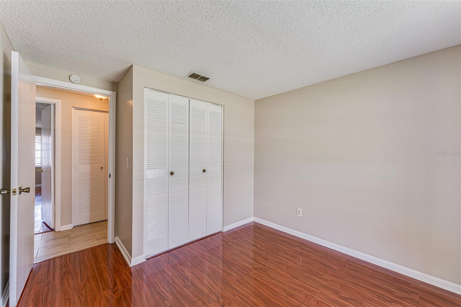 16017 WOODPINE DR, TAMPA, FL, 33618