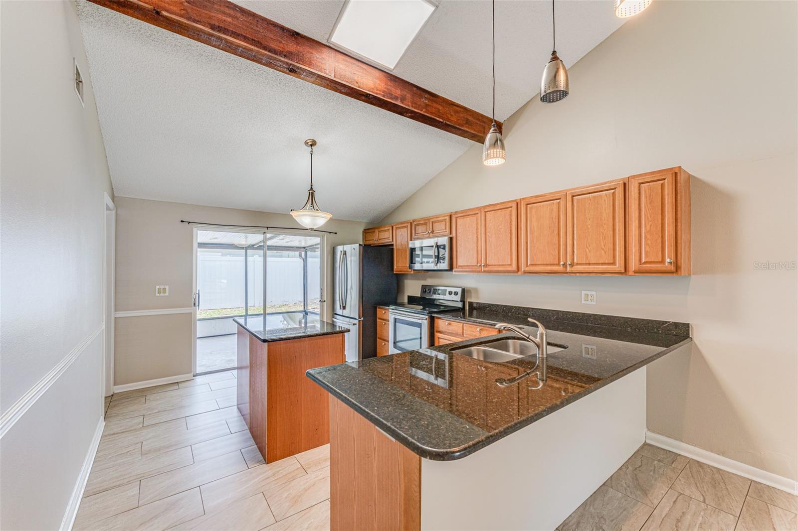 16017 WOODPINE DR, TAMPA, FL, 33618