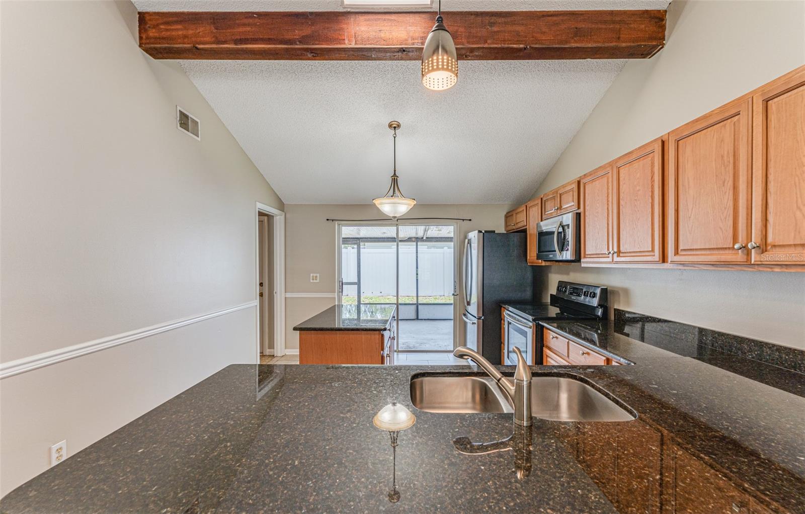 16017 WOODPINE DR, TAMPA, FL, 33618