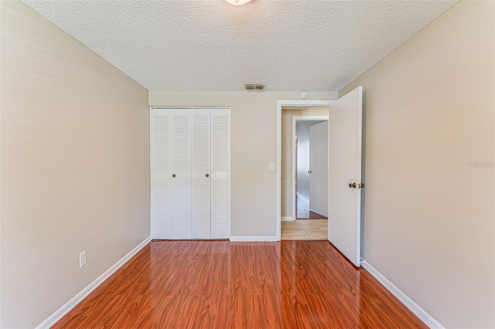 16017 WOODPINE DR, TAMPA, FL, 33618