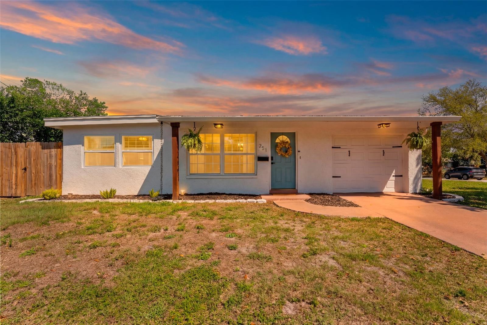 251 DAVISON AVE NE, ST PETERSBURG, FL, 33703