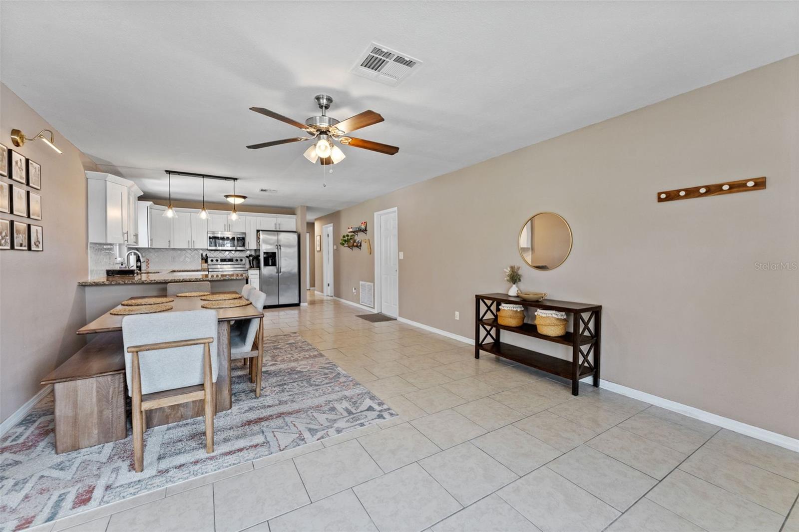 251 DAVISON AVE NE, ST PETERSBURG, FL, 33703
