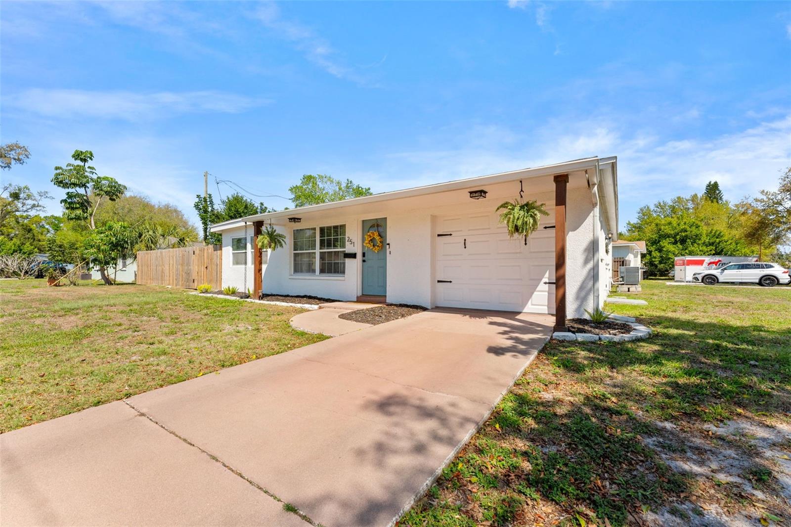 251 DAVISON AVE NE, ST PETERSBURG, FL, 33703
