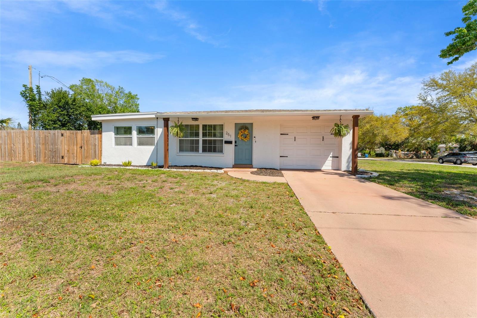 251 DAVISON AVE NE, ST PETERSBURG, FL, 33703