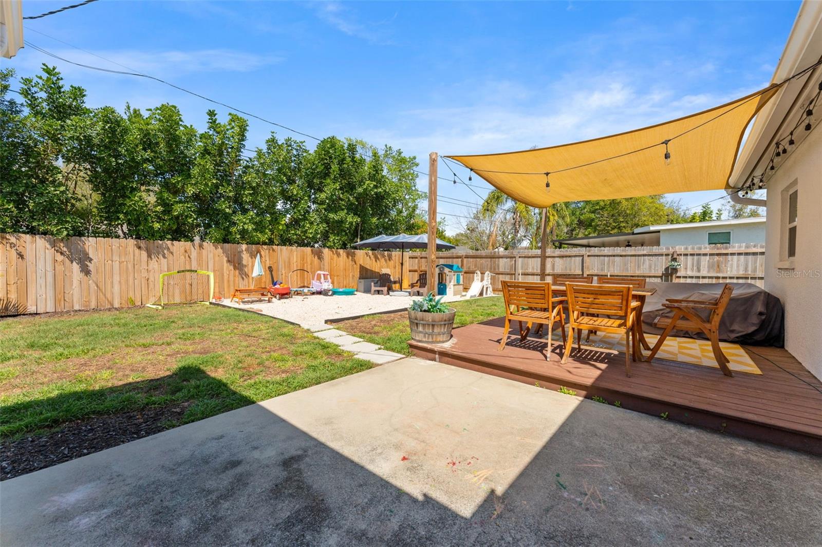 251 DAVISON AVE NE, ST PETERSBURG, FL, 33703