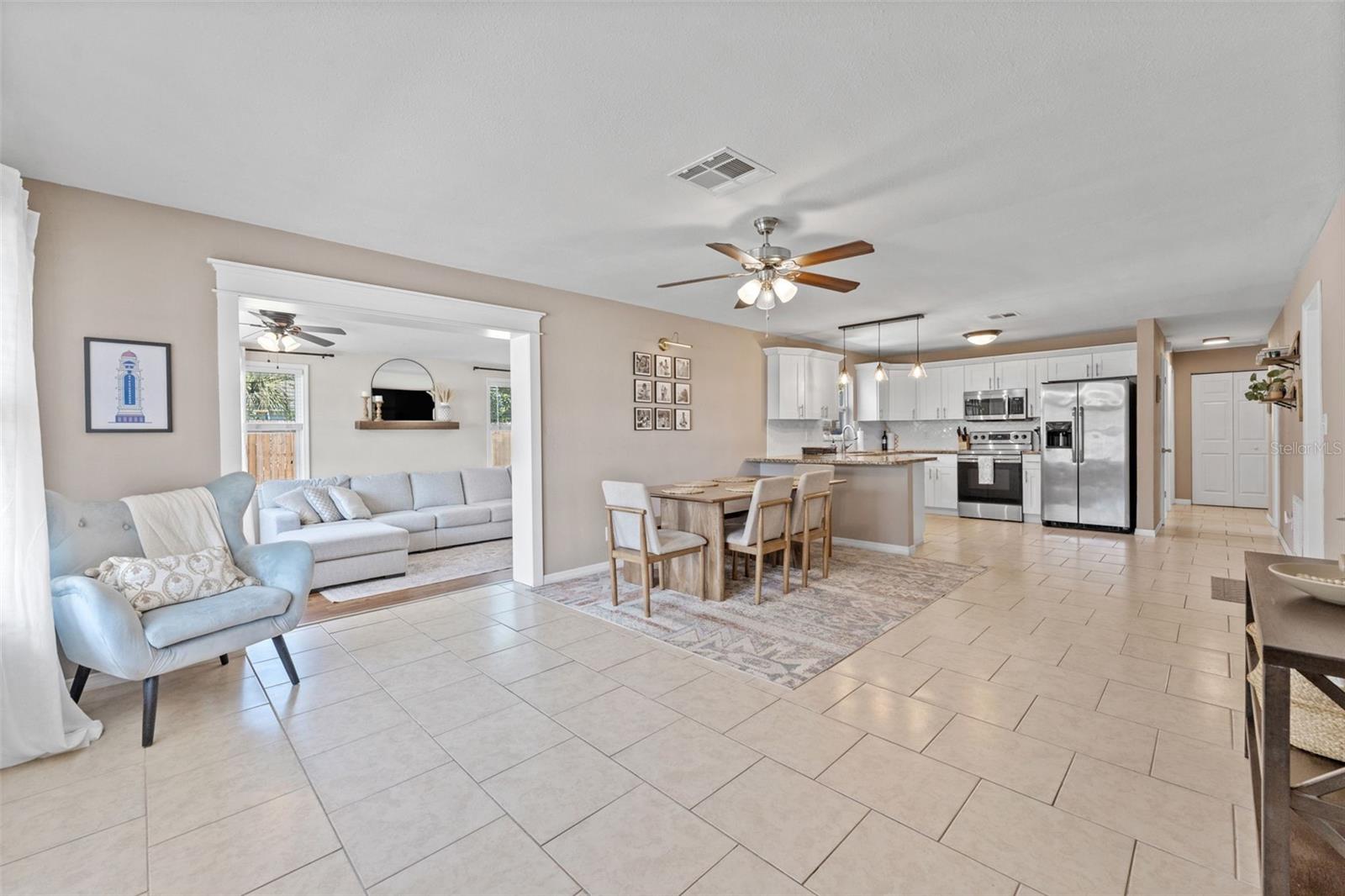 251 DAVISON AVE NE, ST PETERSBURG, FL, 33703