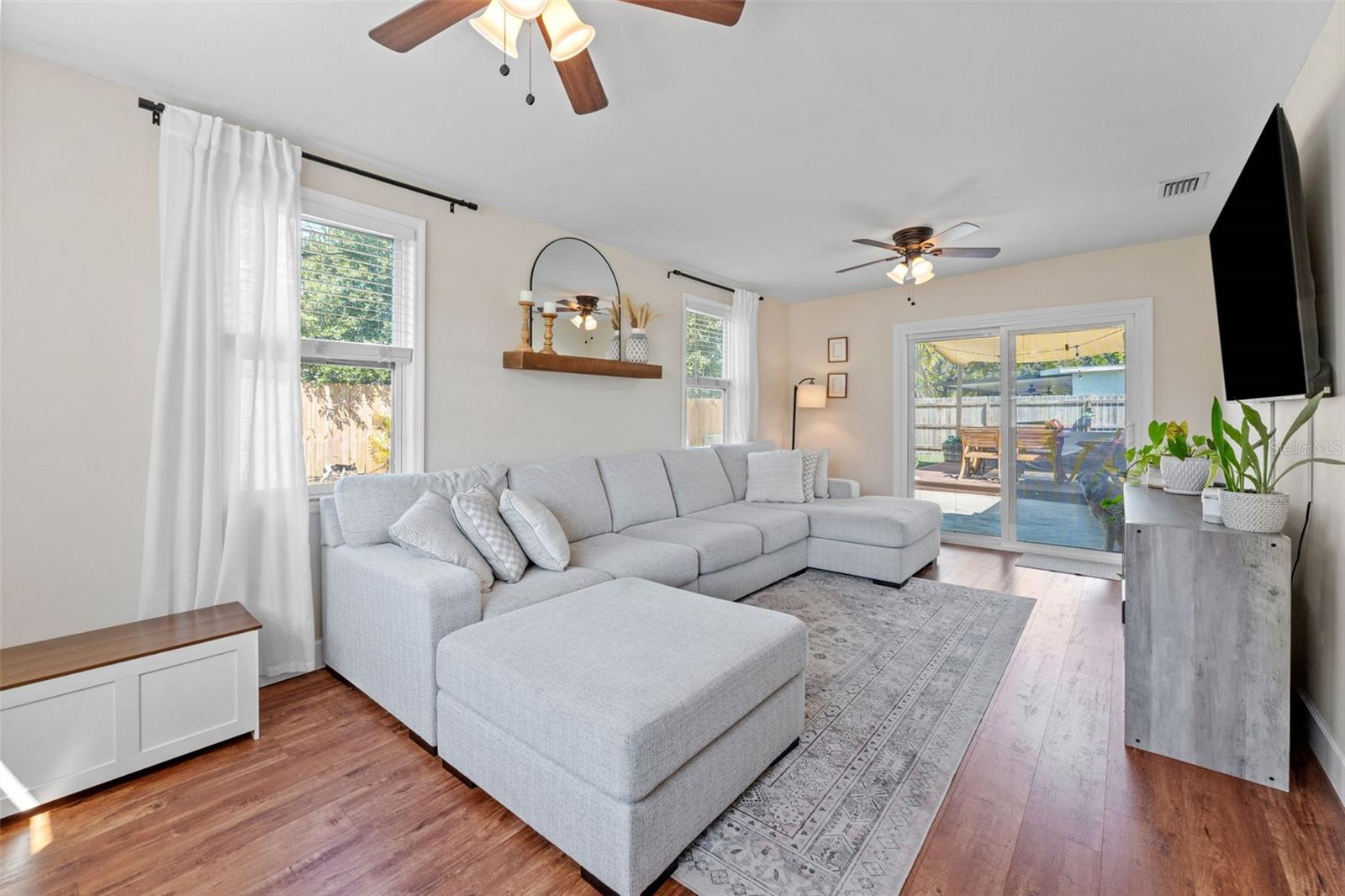 251 DAVISON AVE NE, ST PETERSBURG, FL, 33703