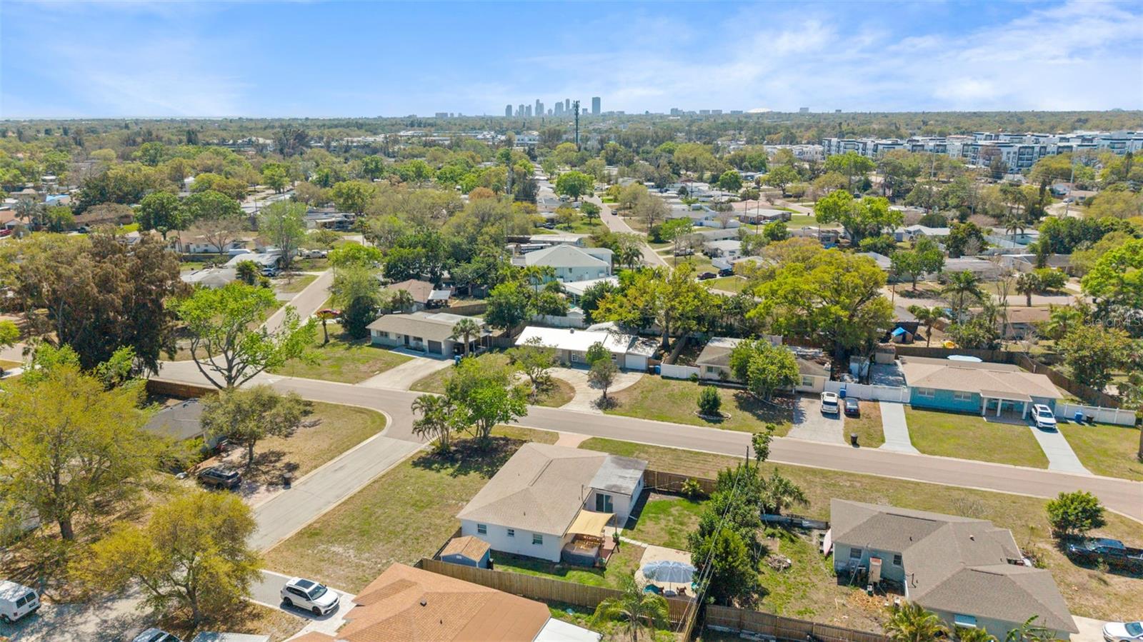 251 DAVISON AVE NE, ST PETERSBURG, FL, 33703
