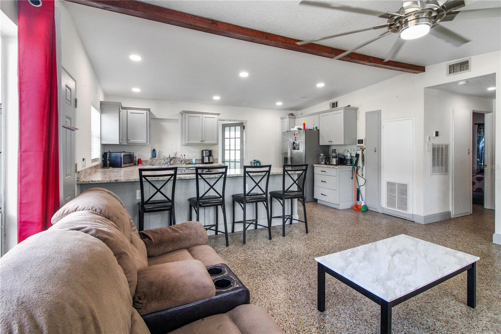 762 TEMPLE AVE, ORANGE CITY, FL, 32763