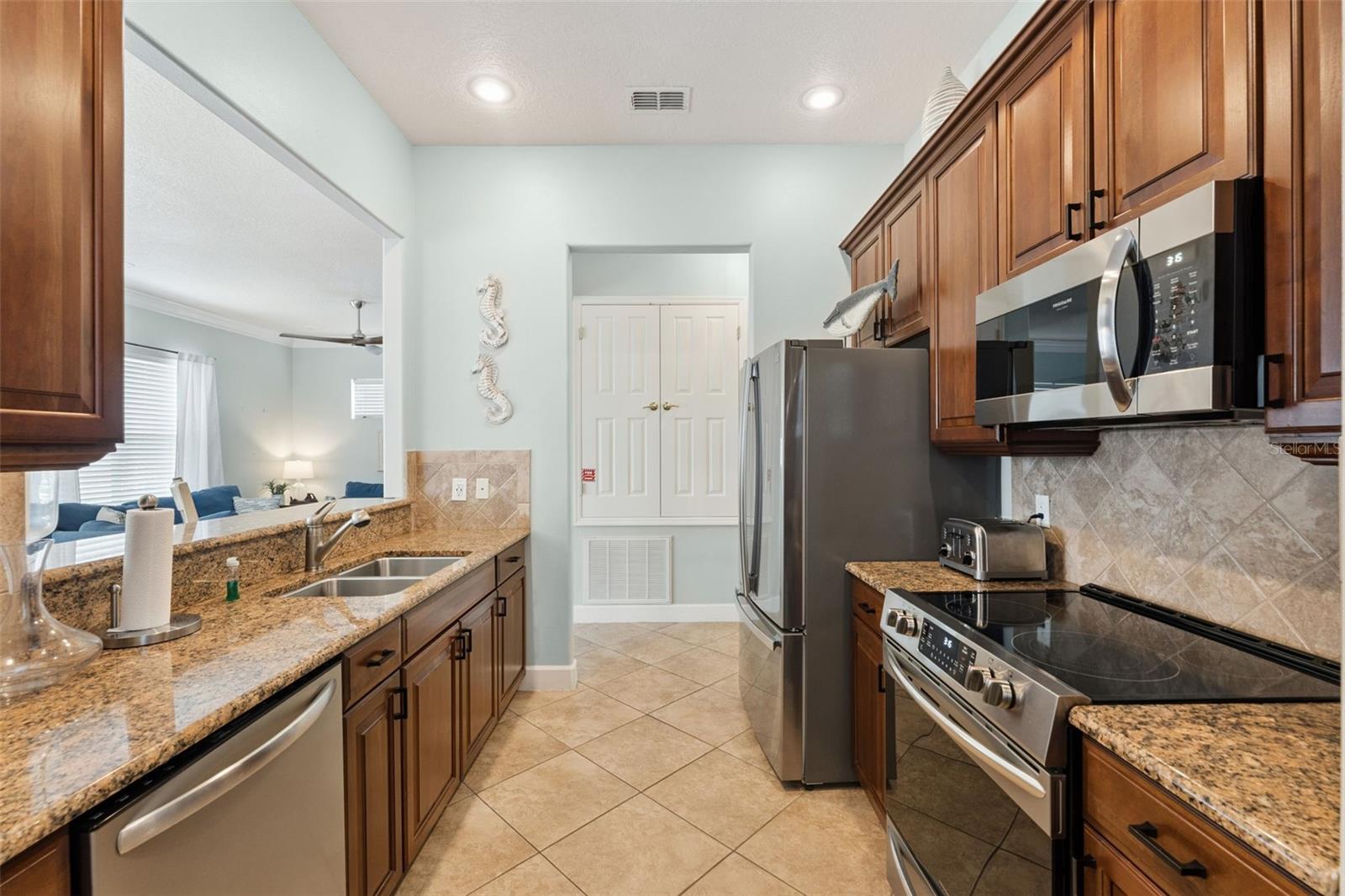 1440 FAIRVIEW CIRCLE, KISSIMMEE, FL, 34747