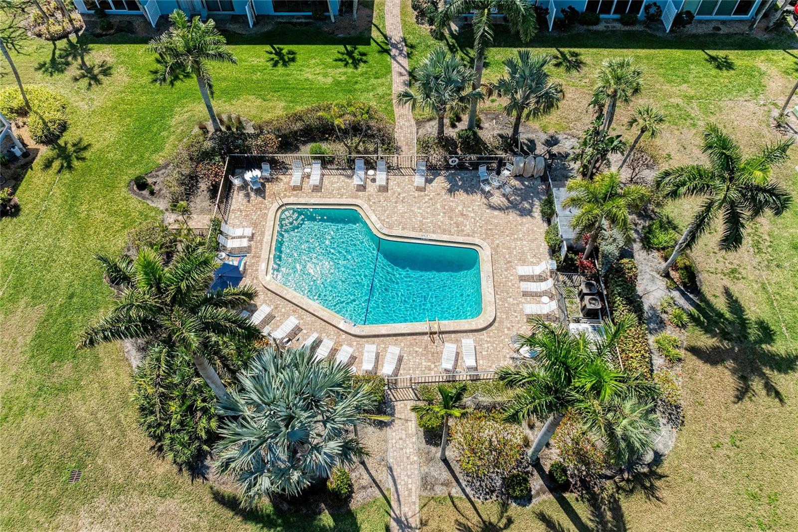 600 MANATEE AVE #106, HOLMES BEACH, FL, 34217