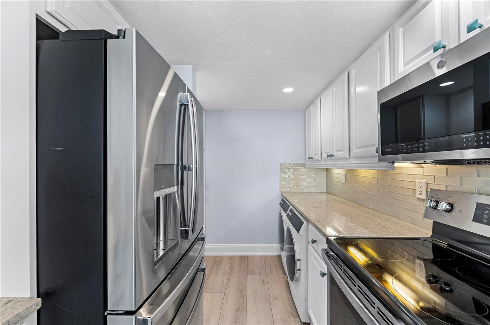 600 MANATEE AVE #106, HOLMES BEACH, FL, 34217