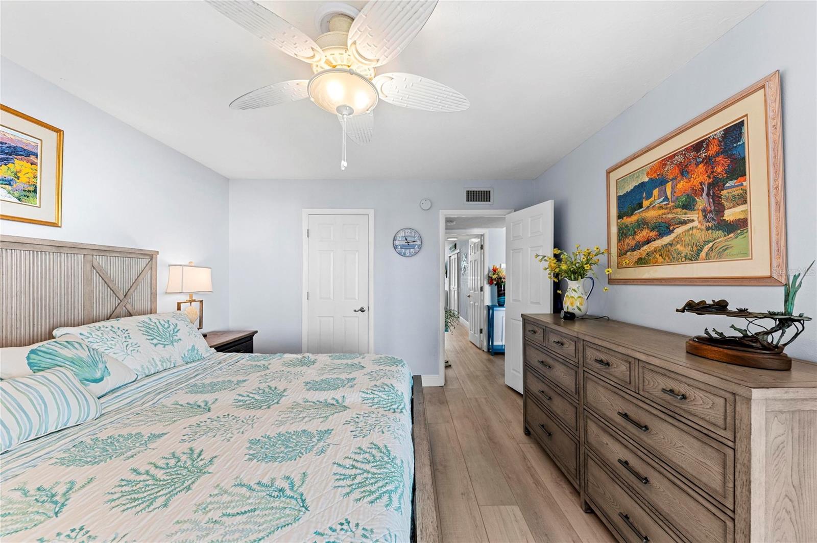 600 MANATEE AVE #106, HOLMES BEACH, FL, 34217