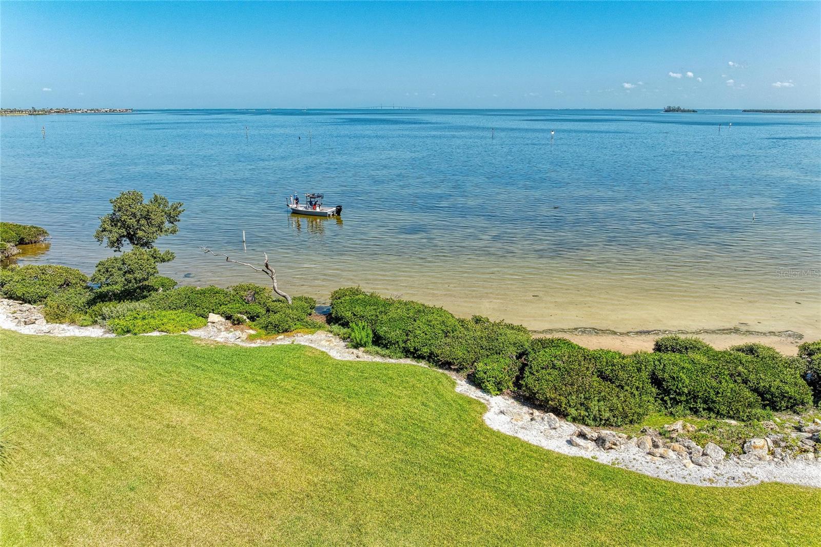 600 MANATEE AVE #106, HOLMES BEACH, FL, 34217