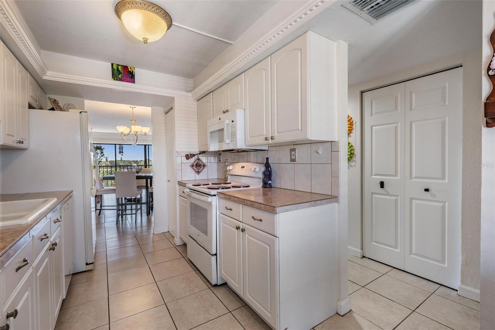 2900 COVE CAY DR #7B, CLEARWATER, FL, 33760