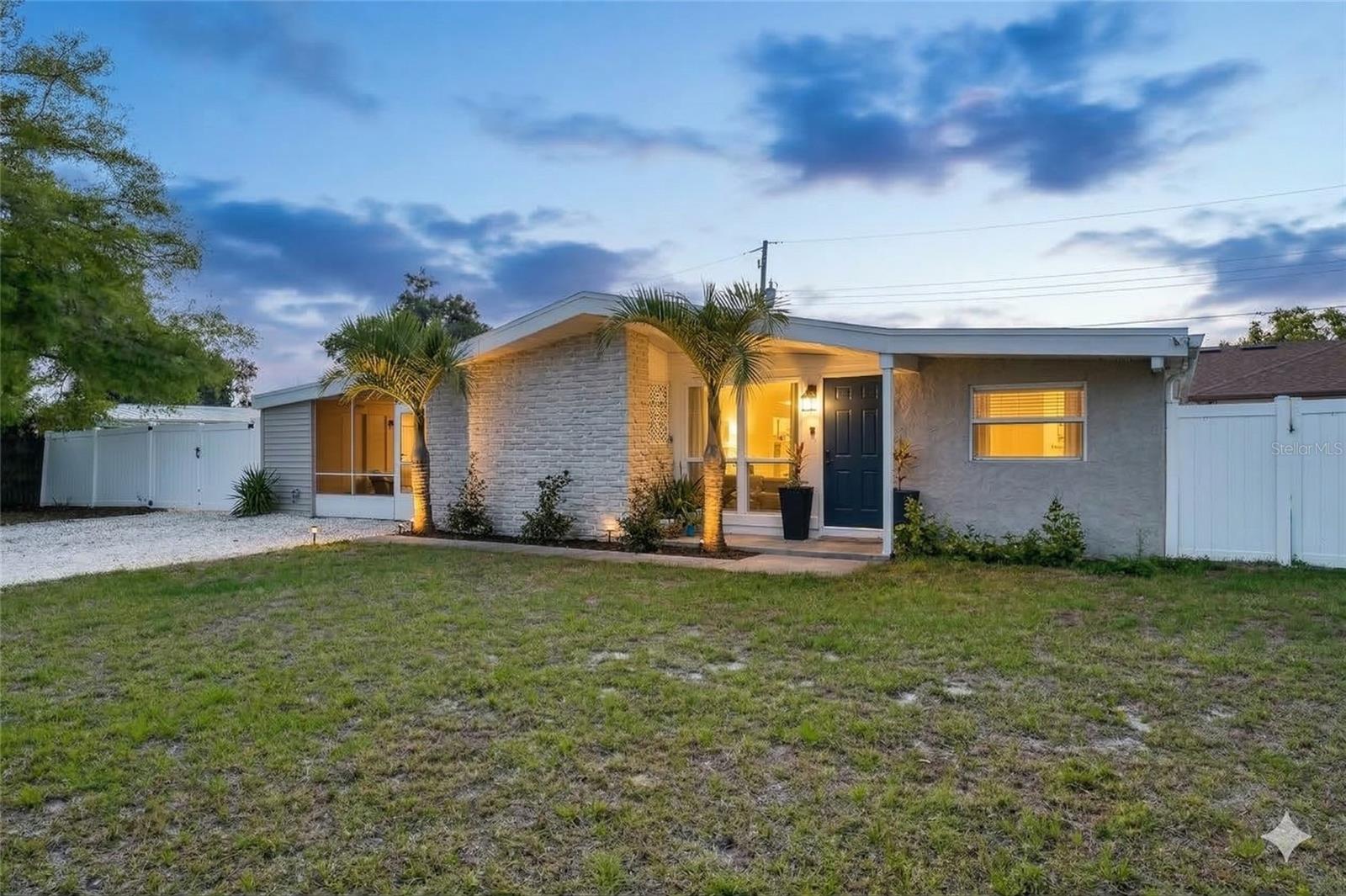 2416 EMORY AVE, BRADENTON, FL, 34207