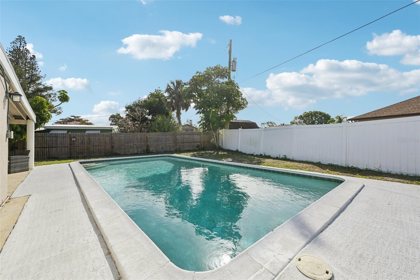 2416 EMORY AVE, BRADENTON, FL, 34207