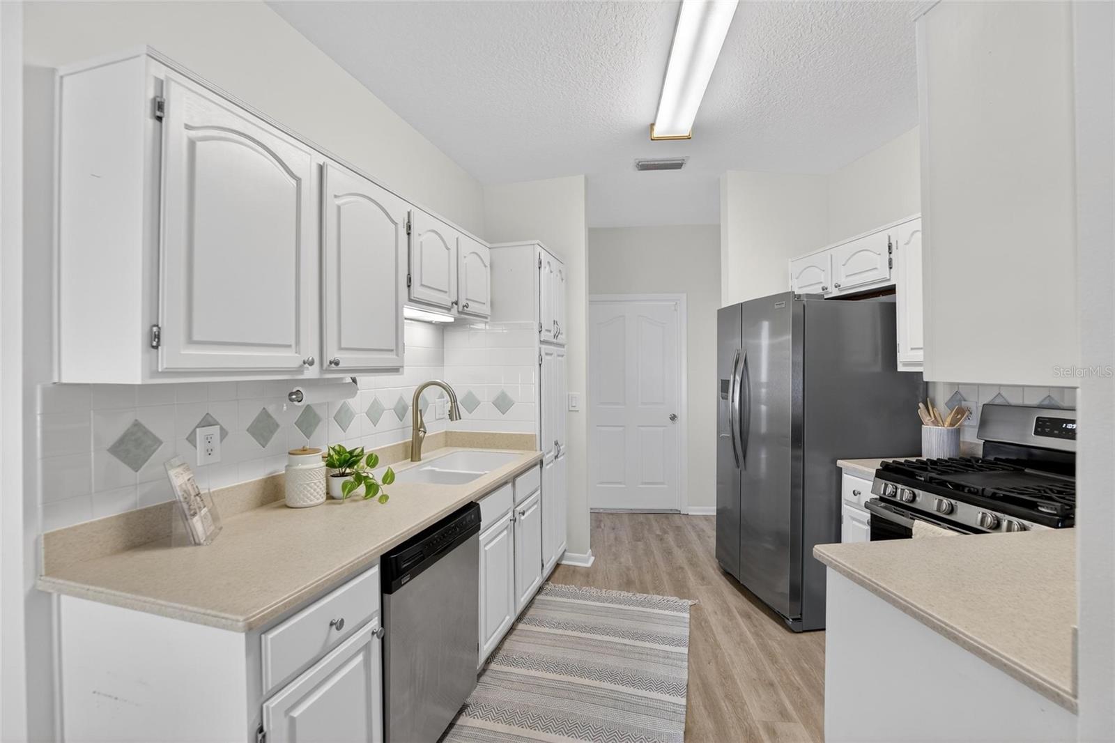 6144 SILVER LAKES DR E, LAKELAND, FL, 33810