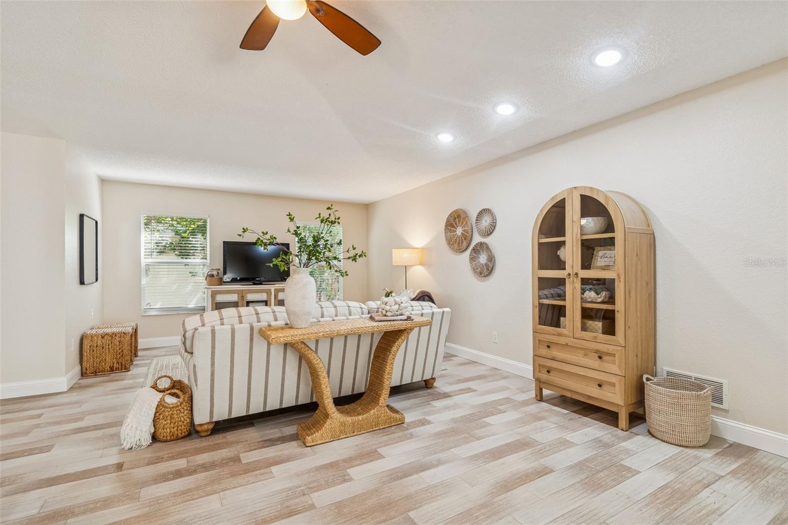 160 SAGE CIR, CRYSTAL BEACH, FL, 34681