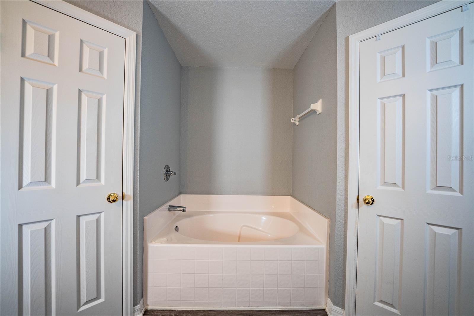 233 TOWHEE RD, WINTER HAVEN, FL, 33881