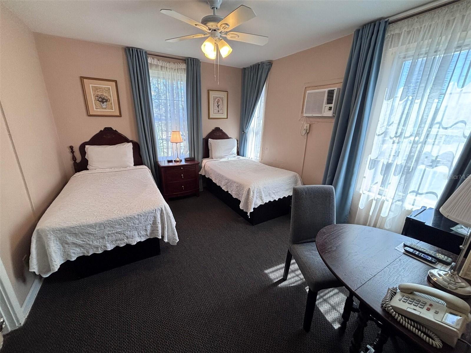 ST PETERSBURG, FL, 33701