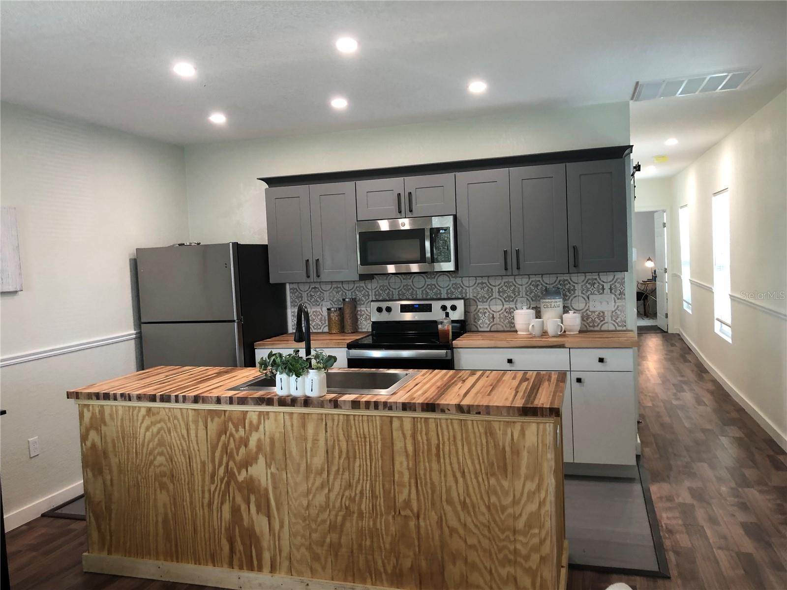 1321 W NORTH B ST, TAMPA, FL, 33606