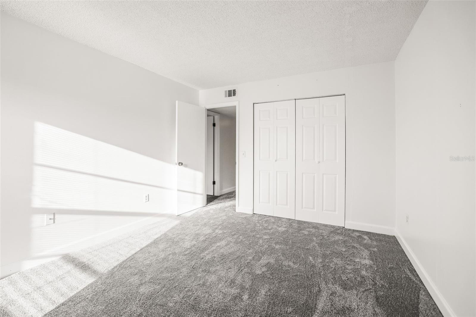 225 COUNTRY CLUB DR #D237, LARGO, FL, 33771