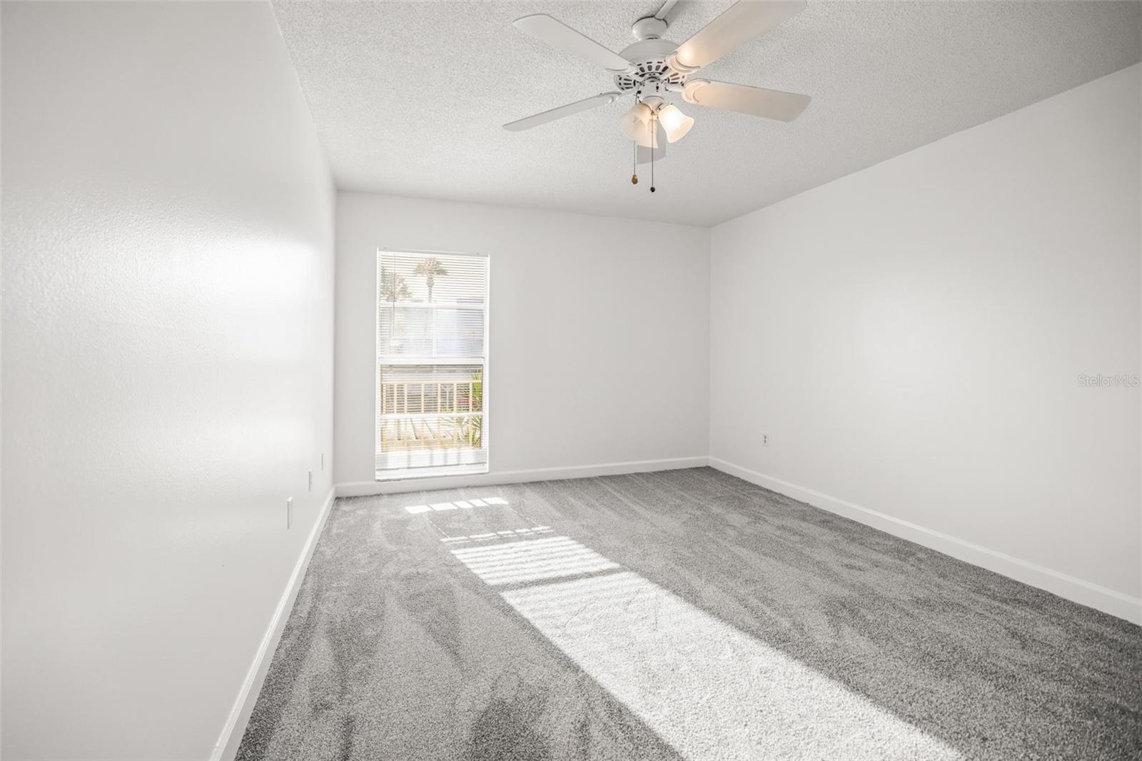 225 COUNTRY CLUB DR #D237, LARGO, FL, 33771