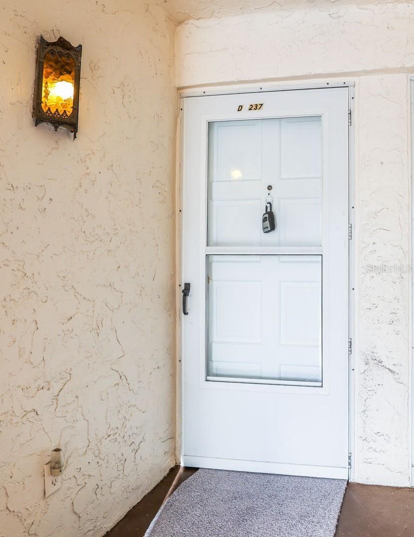 225 COUNTRY CLUB DR #D237, LARGO, FL, 33771