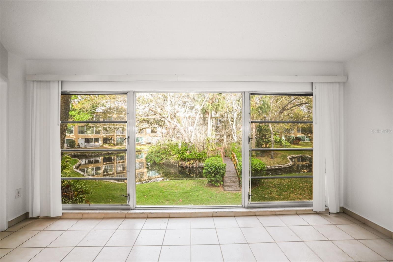 225 COUNTRY CLUB DR #D237, LARGO, FL, 33771