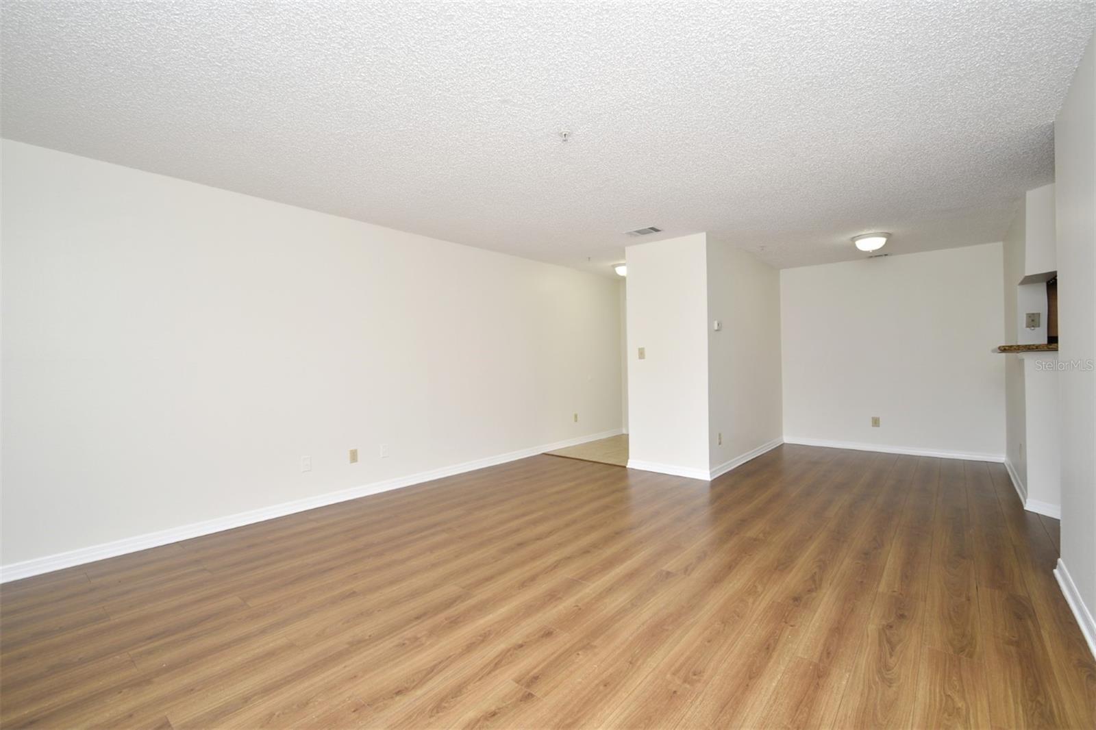 216 AFTON SQ #206, ALTAMONTE SPRINGS, FL, 32714