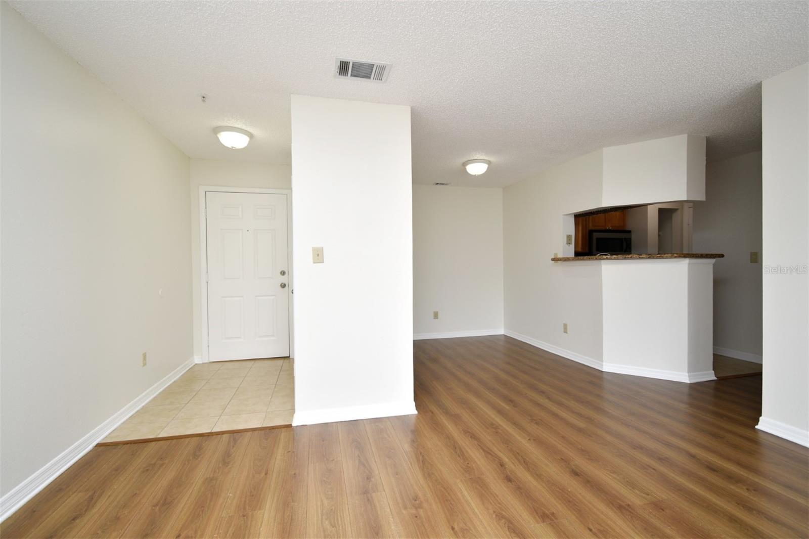 216 AFTON SQ #206, ALTAMONTE SPRINGS, FL, 32714