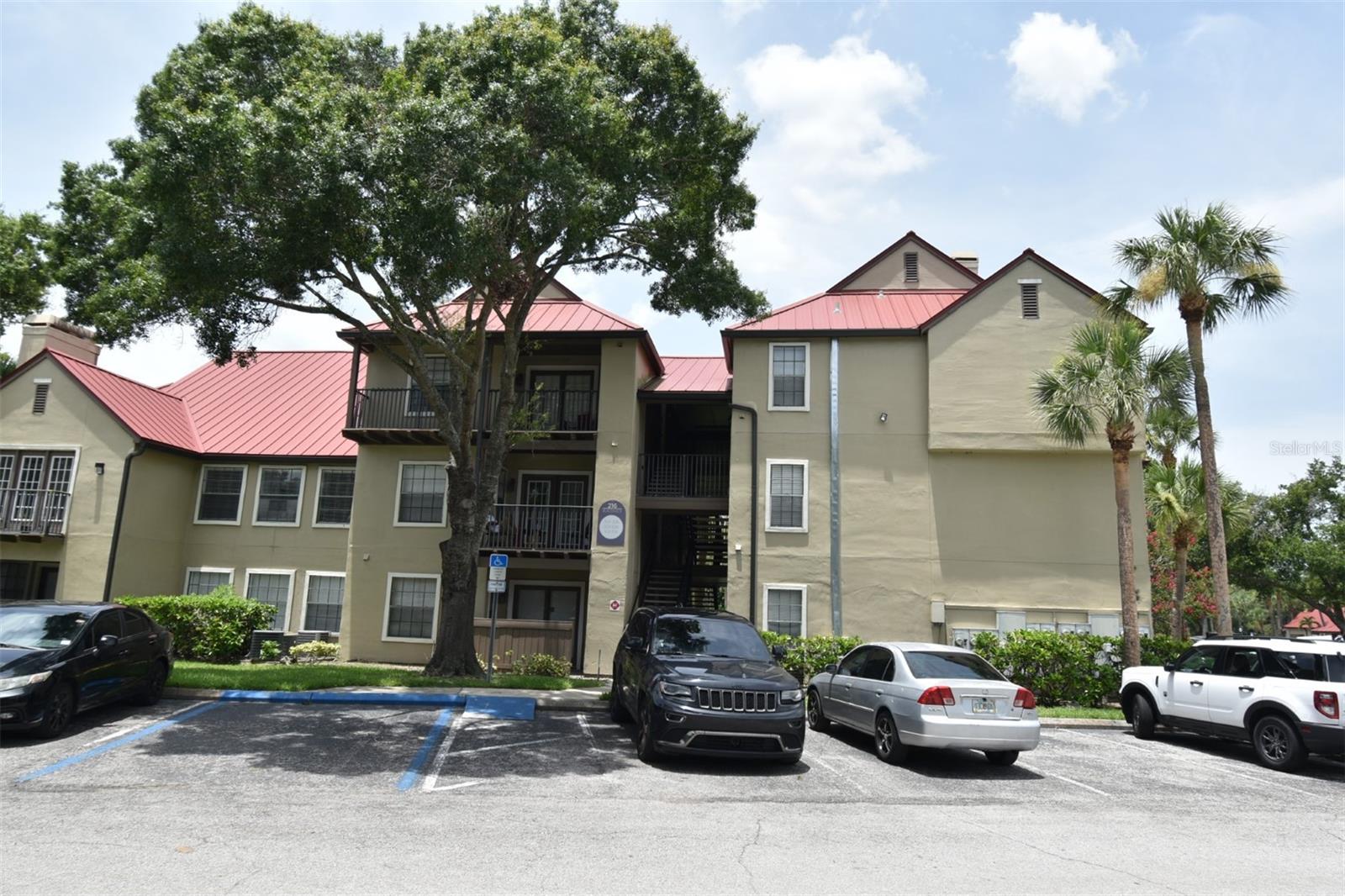 216 AFTON SQ #206, ALTAMONTE SPRINGS, FL, 32714