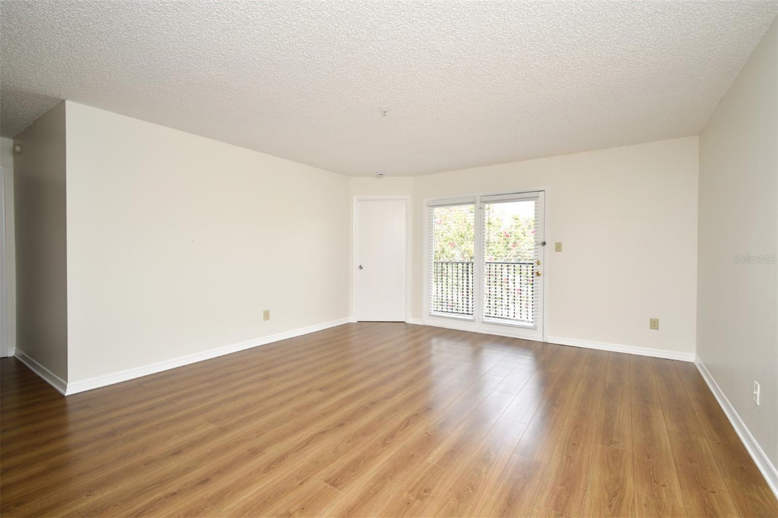 216 AFTON SQ #206, ALTAMONTE SPRINGS, FL, 32714