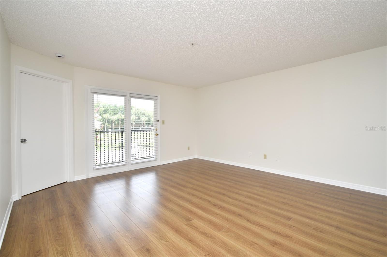 216 AFTON SQ #206, ALTAMONTE SPRINGS, FL, 32714