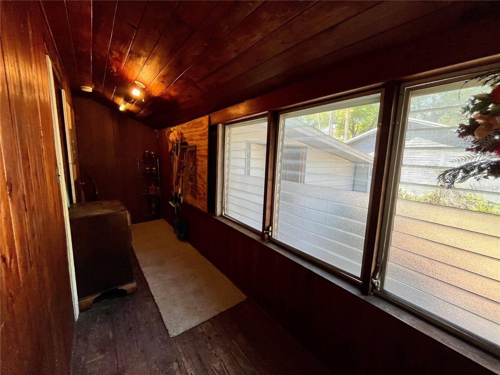 108 W COMANCHE AVE, TAMPA, FL, 33604