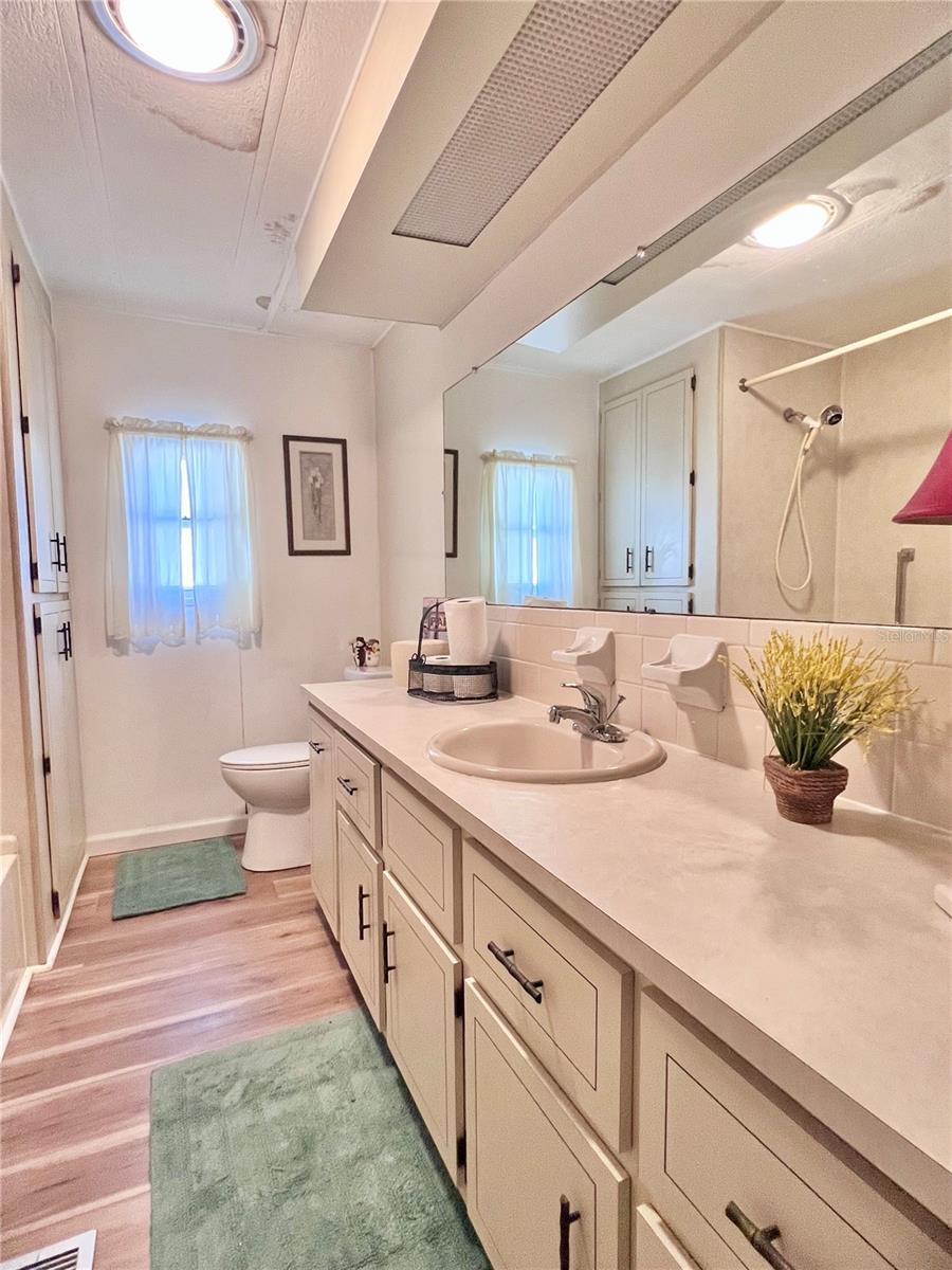 1100 BELCHER RD S #8, LARGO, FL, 33771