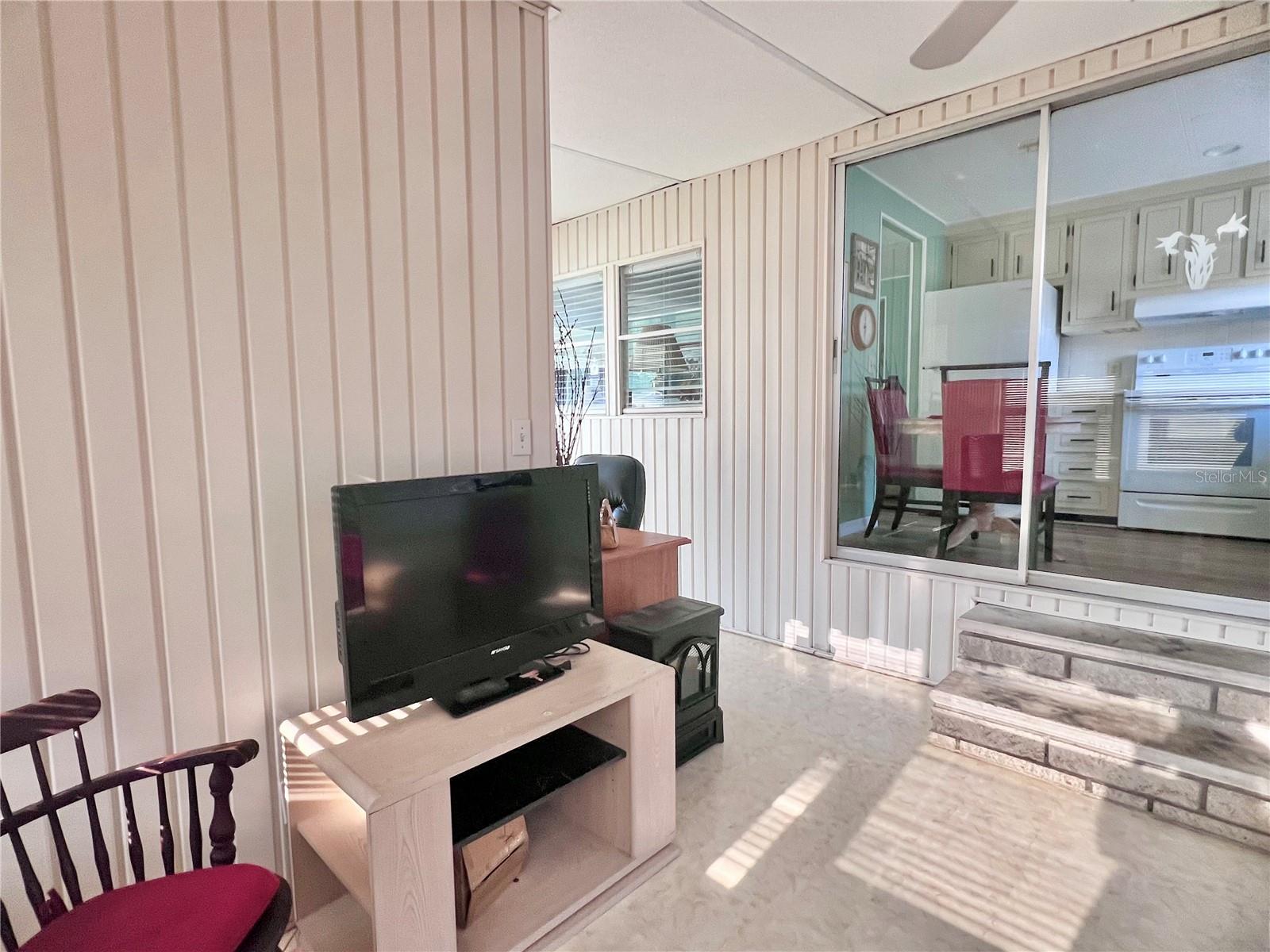 1100 BELCHER RD S #8, LARGO, FL, 33771