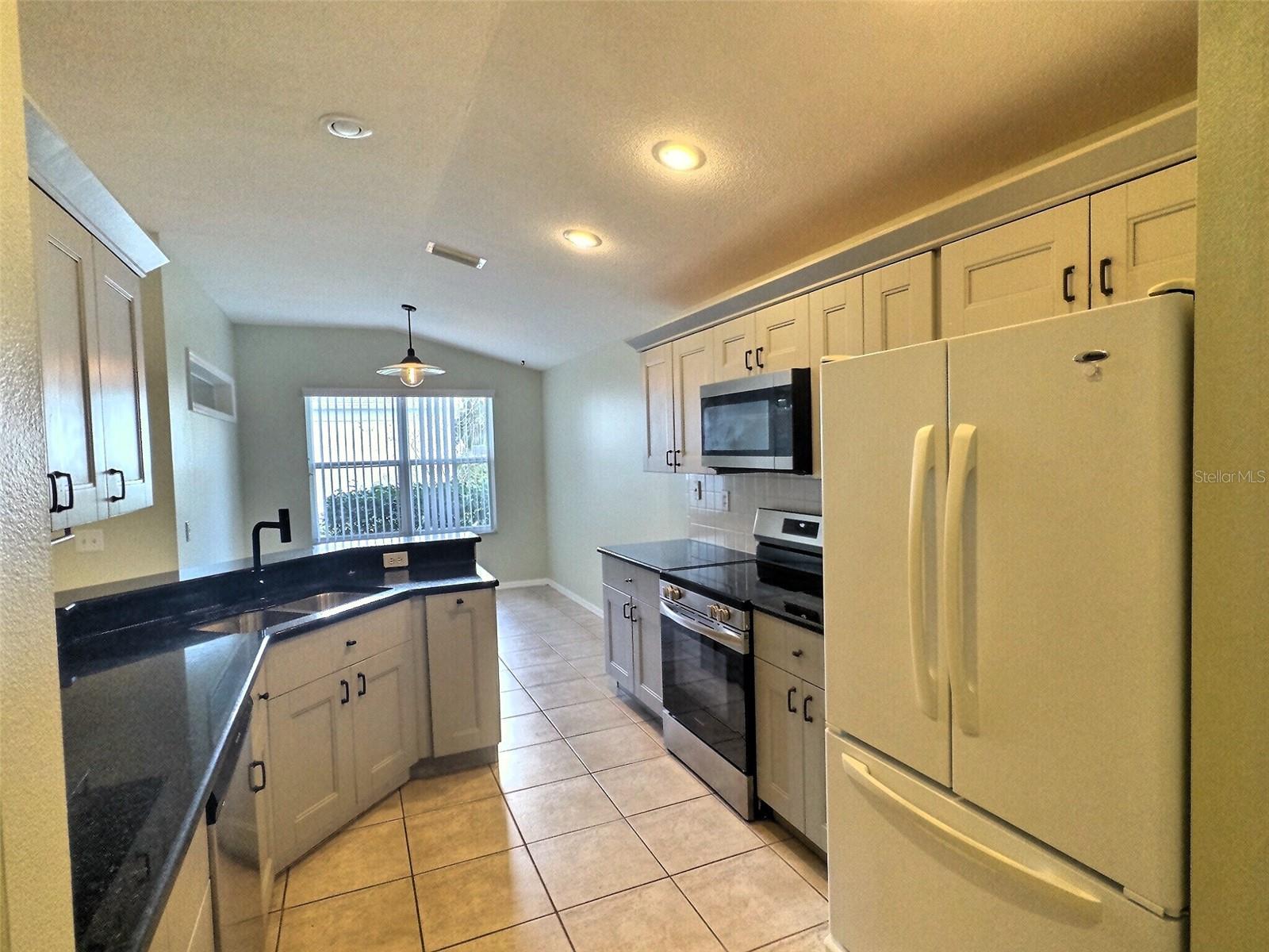 339 FAREHAM DR, VENICE, FL, 34293