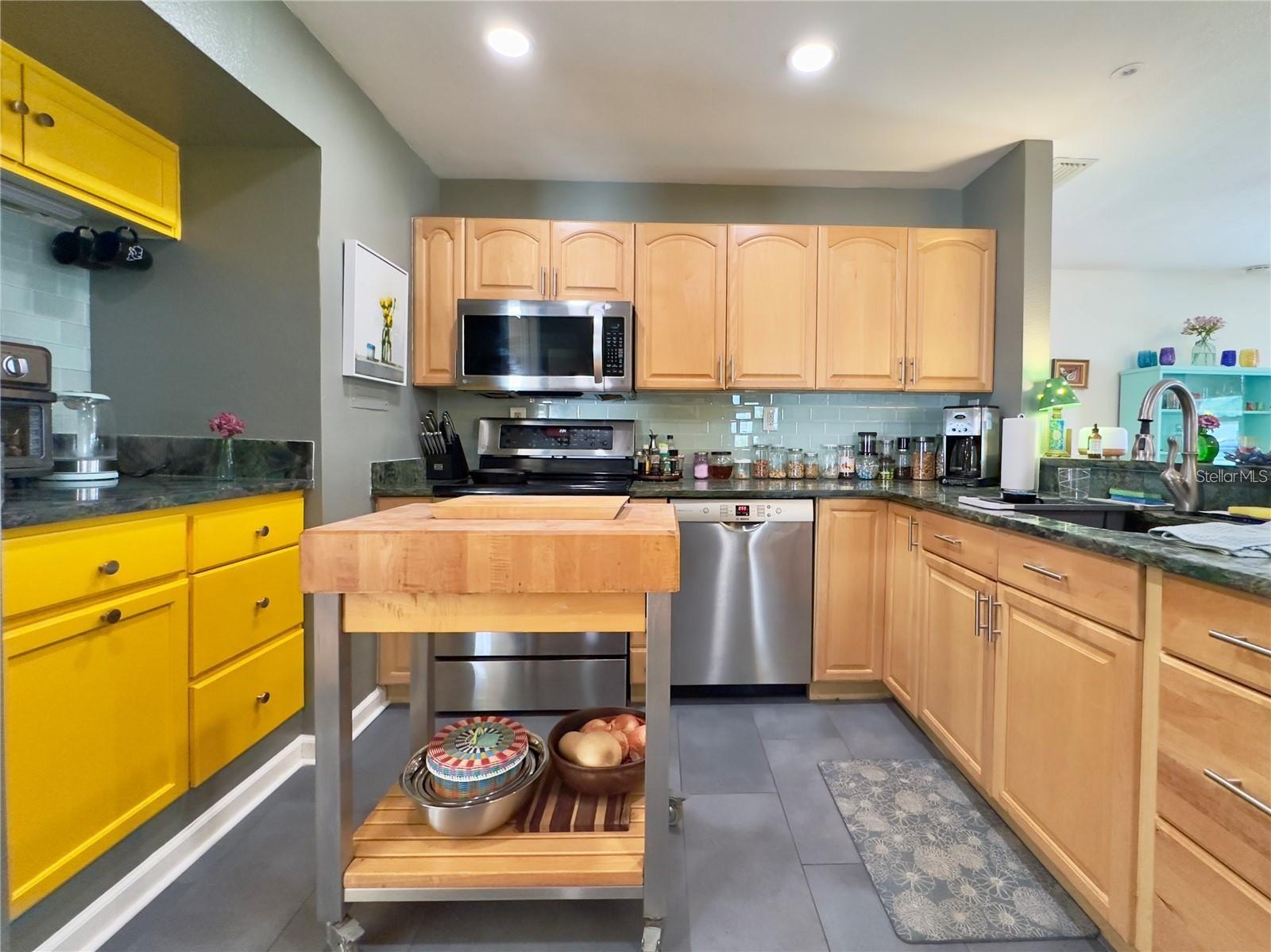 1208 HULL ST S, GULFPORT, FL, 33707