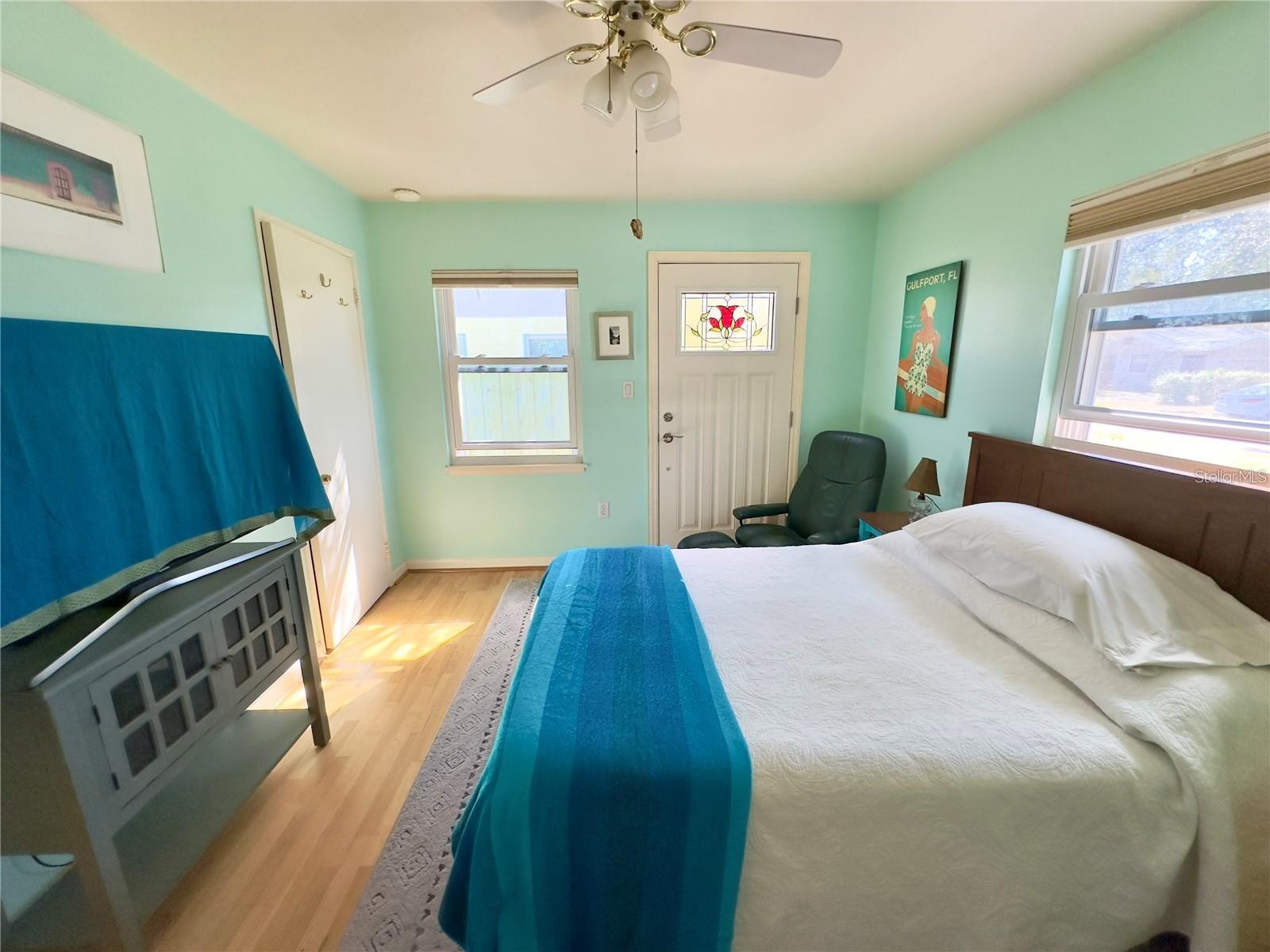 1208 HULL ST S, GULFPORT, FL, 33707