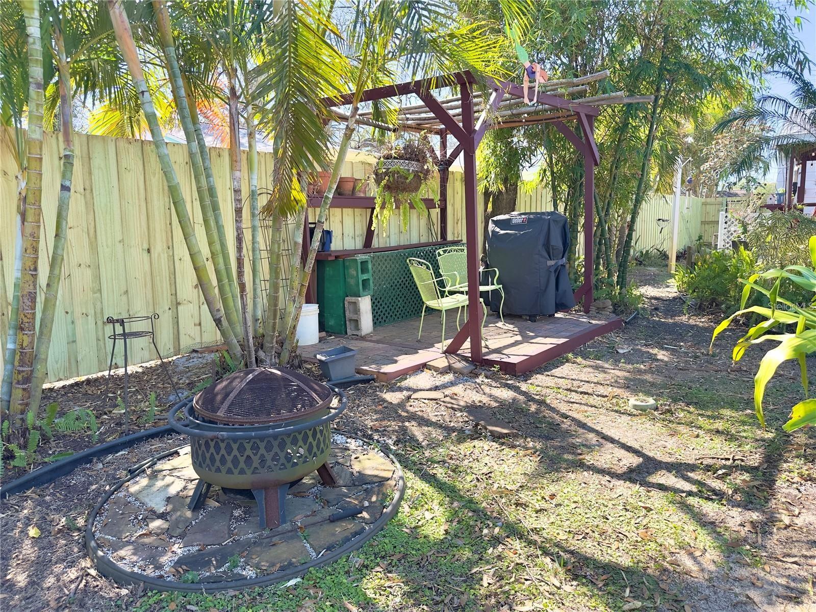 1208 HULL ST S, GULFPORT, FL, 33707