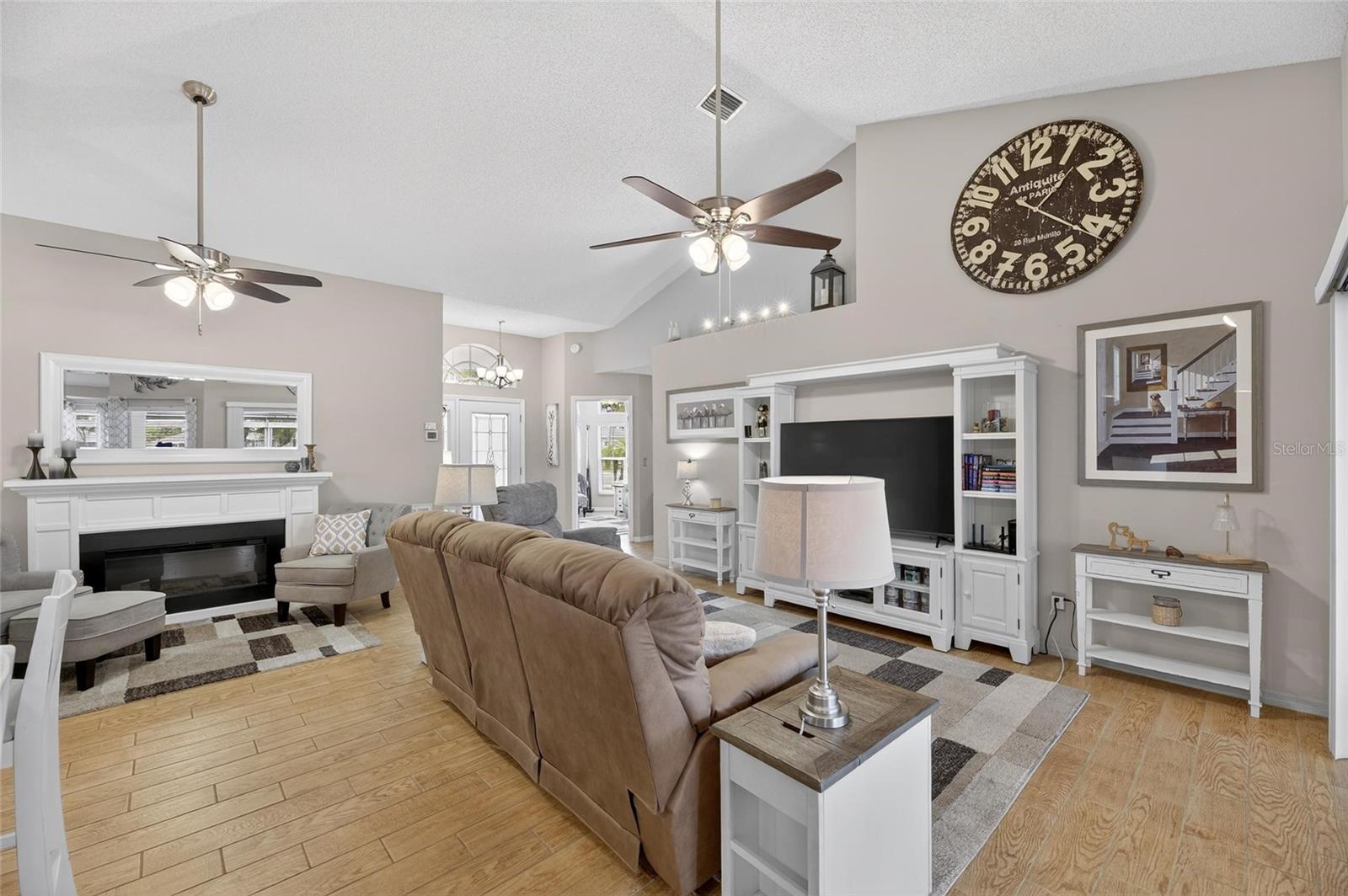 2316 E DEL WEBB BLVD, SUN CITY CENTER, FL, 33573