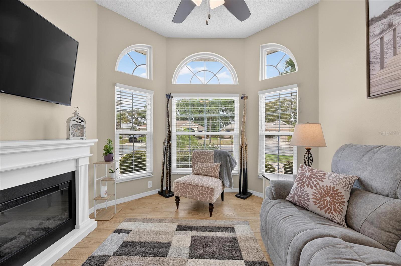 2316 E DEL WEBB BLVD, SUN CITY CENTER, FL, 33573