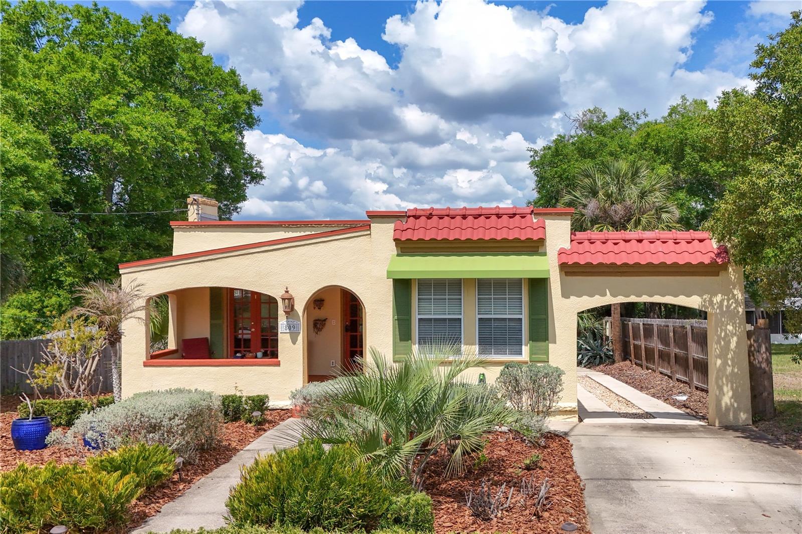 809 POINSETTIA DR, EUSTIS, FL, 32726