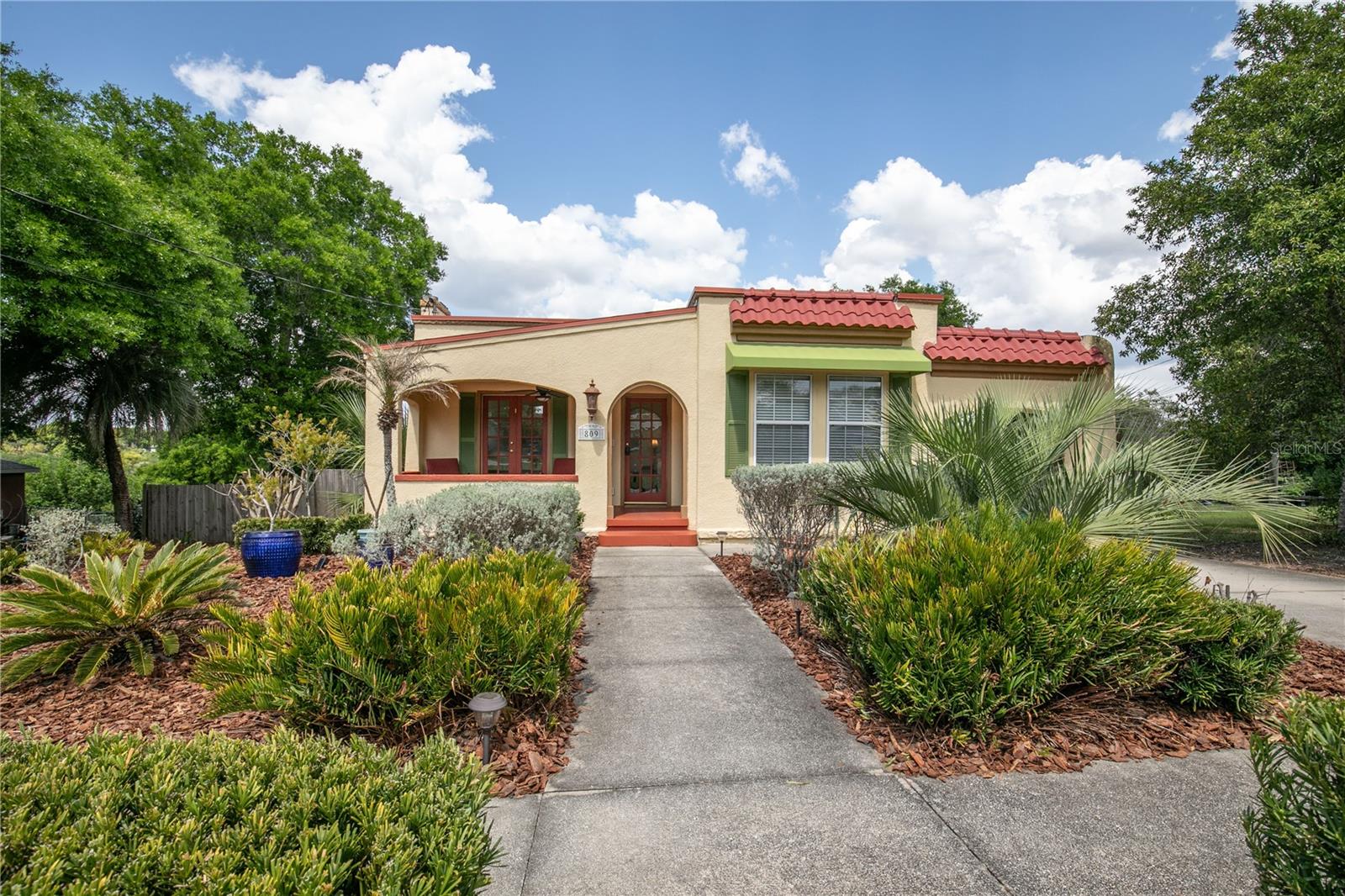 809 POINSETTIA DR, EUSTIS, FL, 32726