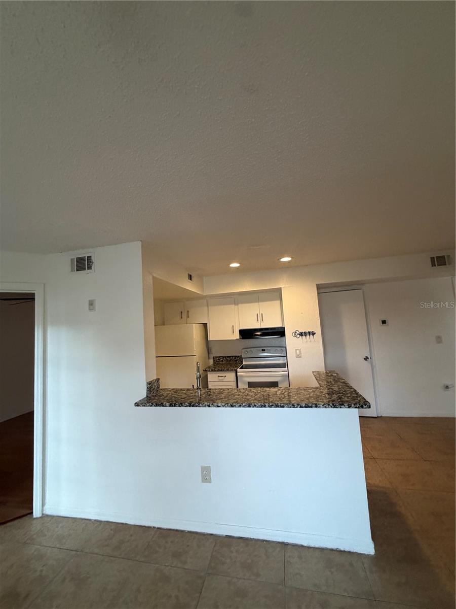 437 FOUNTAINHEAD CIR #182, KISSIMMEE, FL, 34741