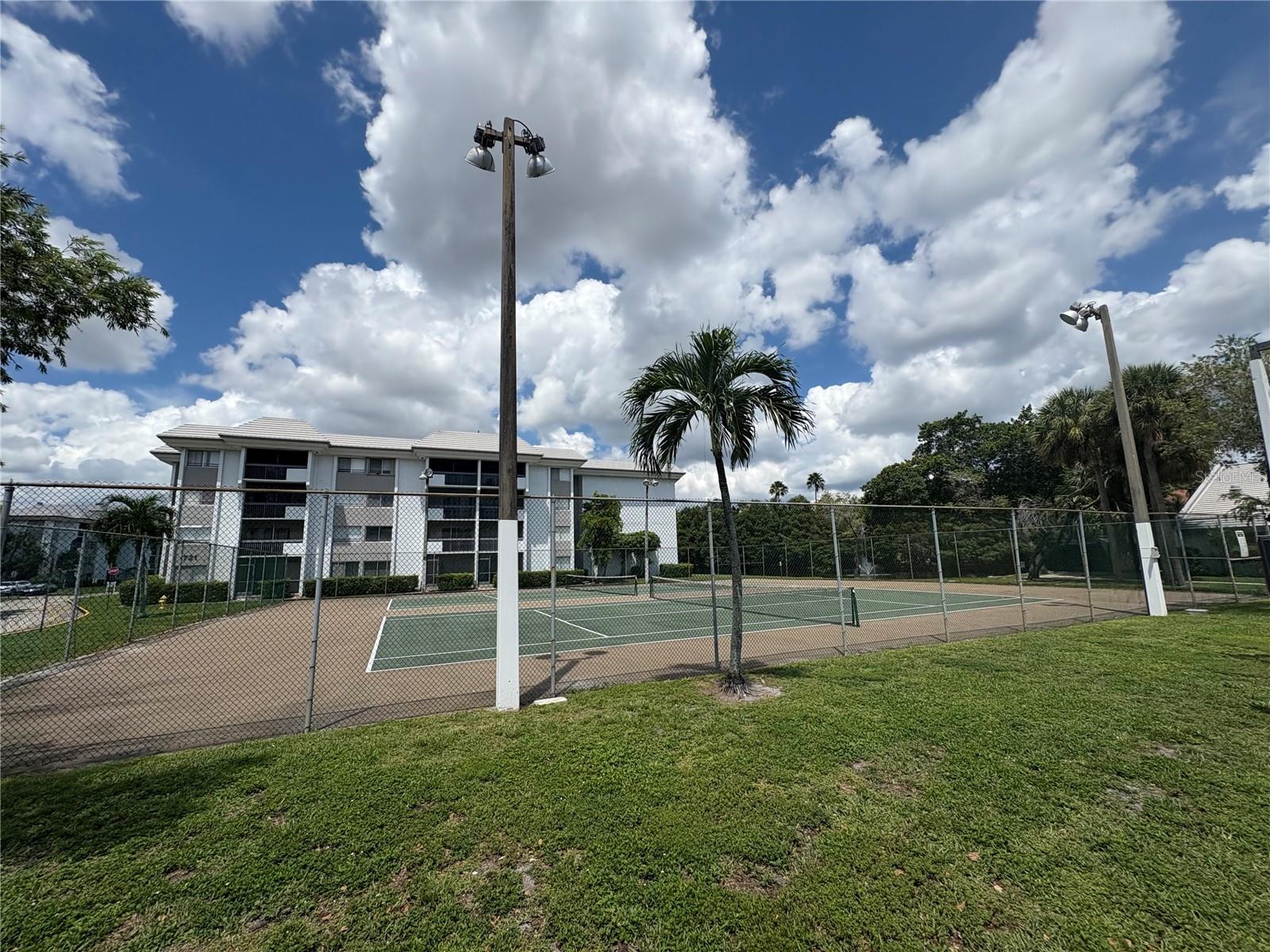 721 N PINE ISLAND RD #401, PLANTATION, FL, 33324
