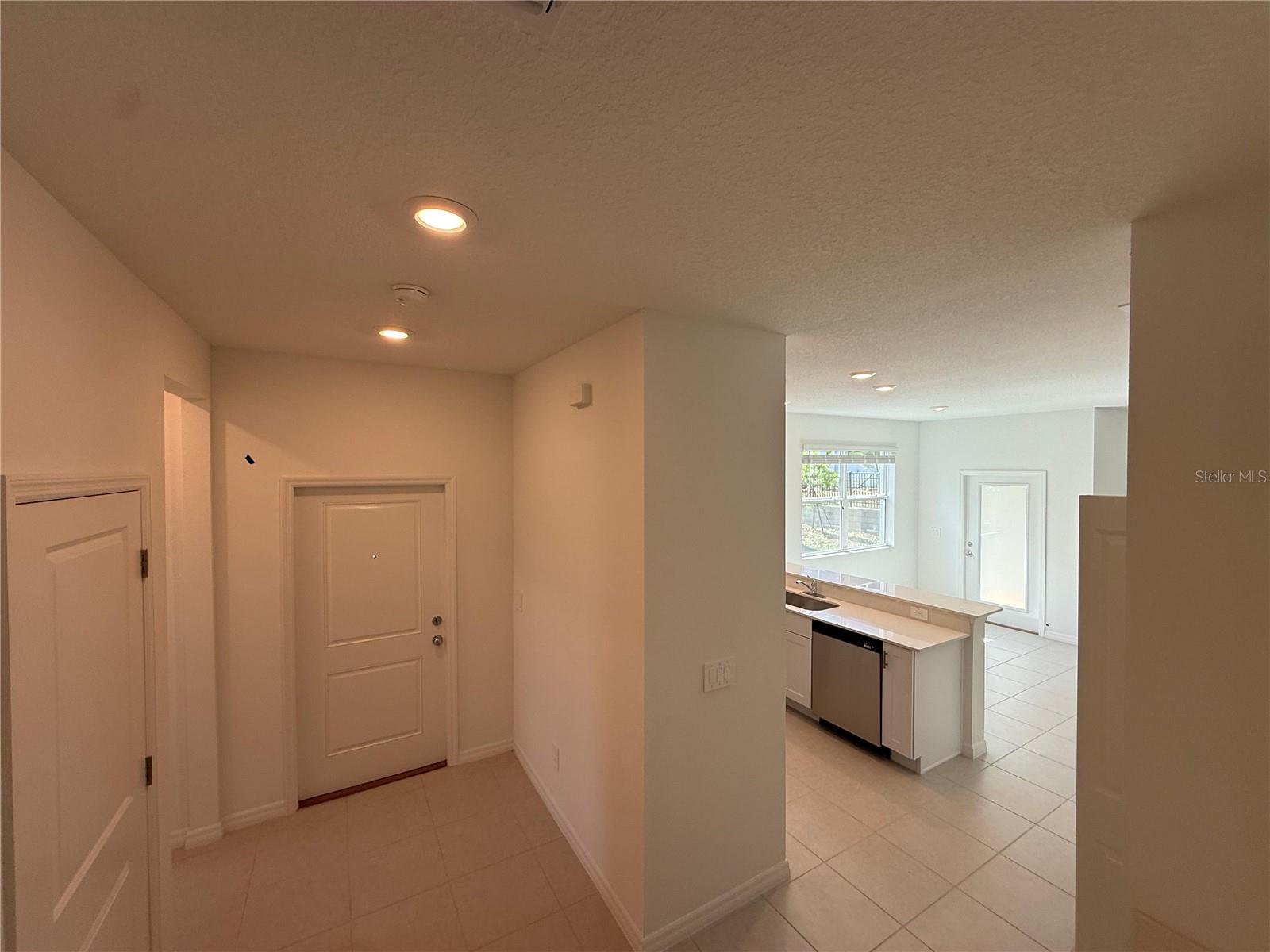 9869 FEASTER DR, WESLEY CHAPEL, FL, 33545