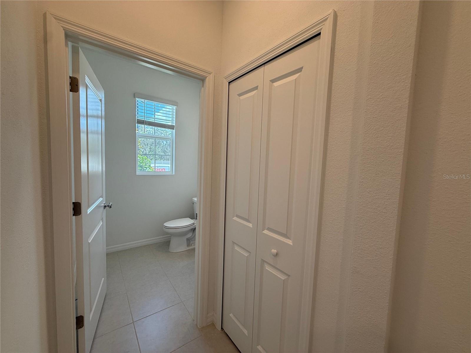 9869 FEASTER DR, WESLEY CHAPEL, FL, 33545